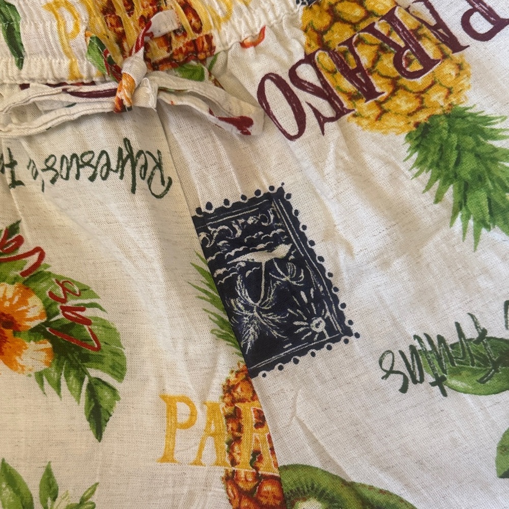 Live 4 Truth Cream Fruit-Print short set . Super cute for Vacation 🌴🐠🦜 - Picture 3 of 6